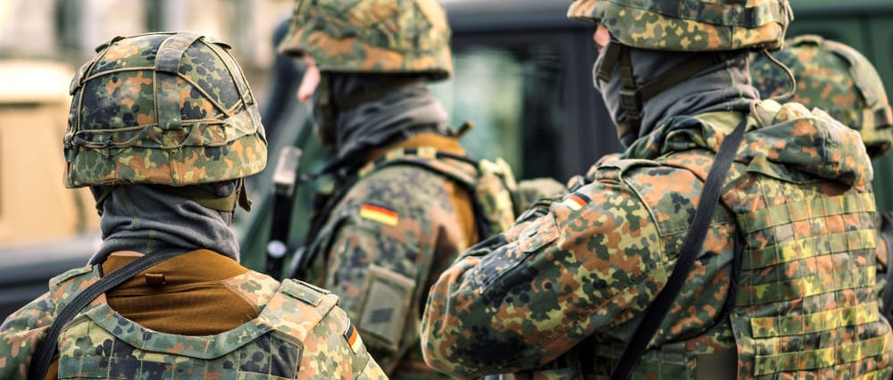 Militärregime für alle Fälle | Von Susan Bonath Beitragsbild